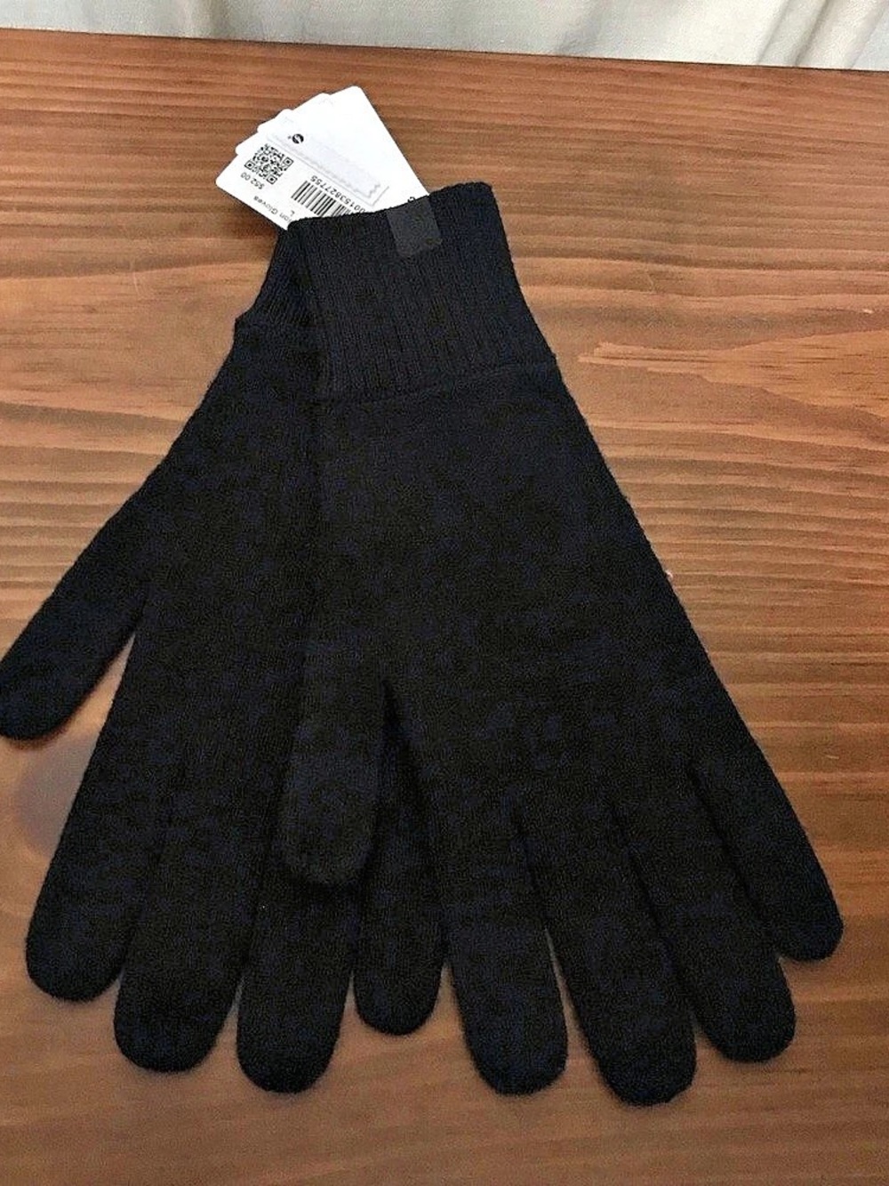 Lululemon Warm Revelation Gloves Black Large NWT